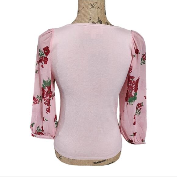 Julie Brown Pink Floral Slightly Sheer 3/4 Sleeves Lightweight Sweater Size Smal - Picture 3 of 6
